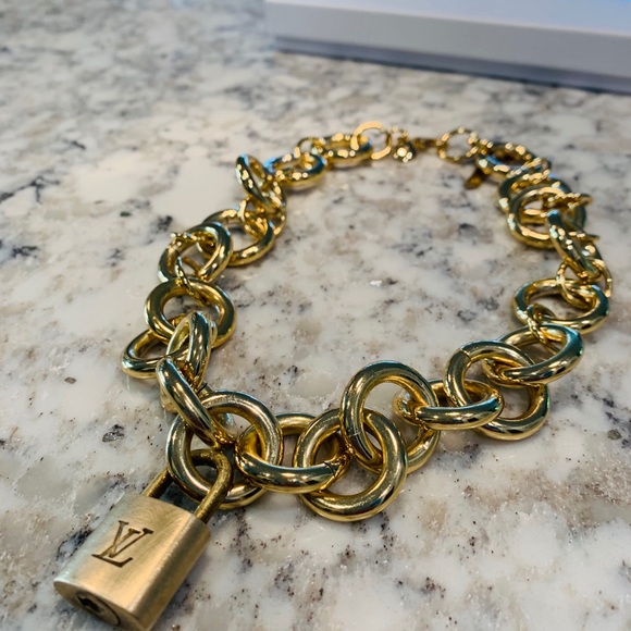 Louis Vuitton Jewelry - Authentic Louis Vuitton Lock and Key Necklace